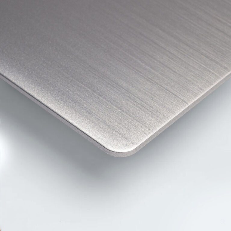 METAL_BROSSE_ARGENT_ANGLE